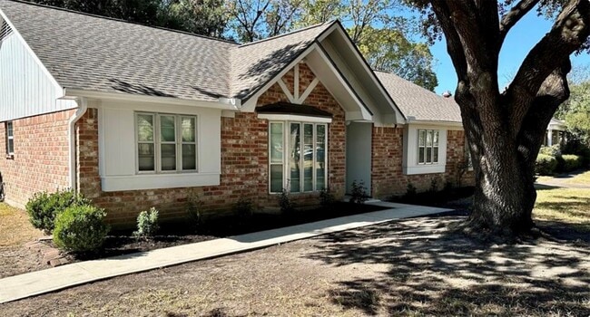 Photo - 4310 Cinnabar Dr