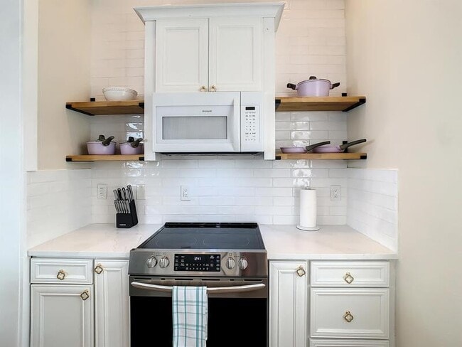 Building Photo - 7409 Sparkling Ct