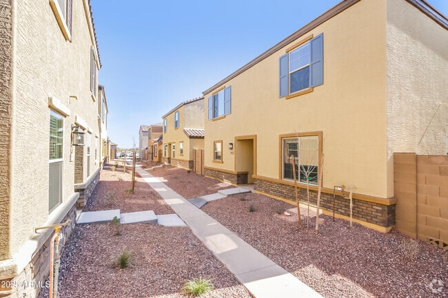 Building Photo - 3933 S 82nd Dr Rental