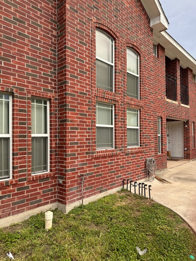 Photo - 413 S 49th St