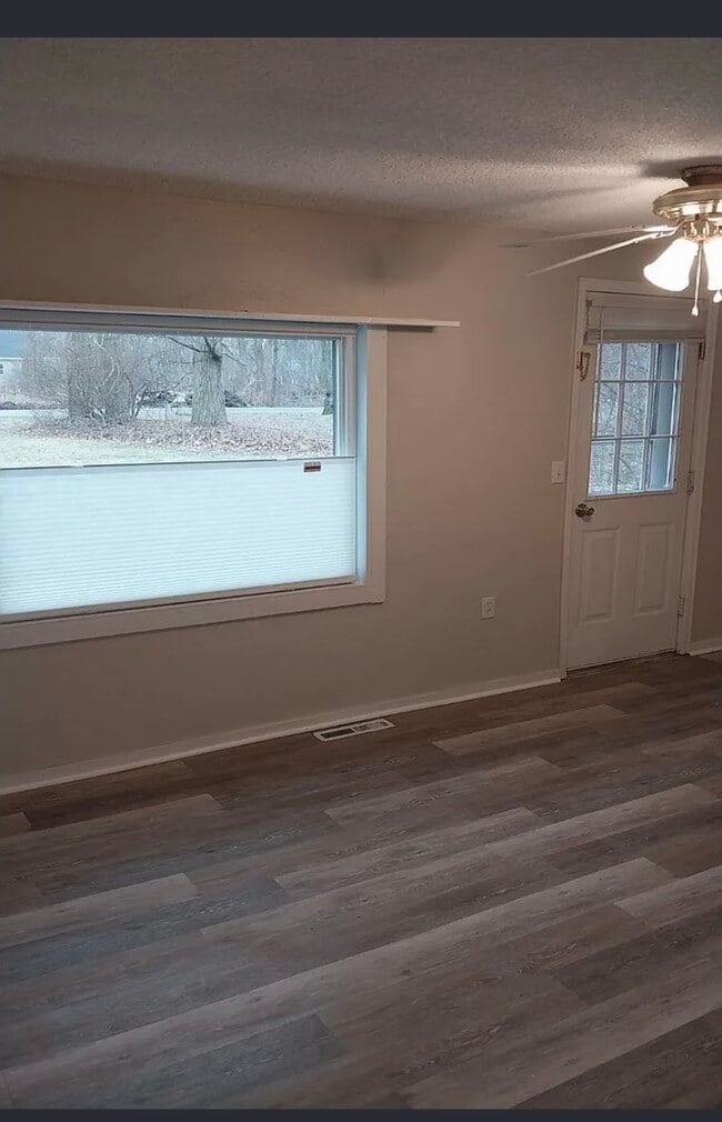 Photo - 5953 Meade Rd