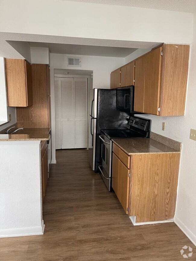 Building Photo - 11574 Westwood Blvd Rental