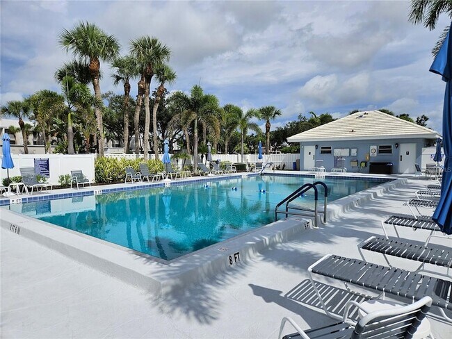 437 Cerromar Ln Unit 424