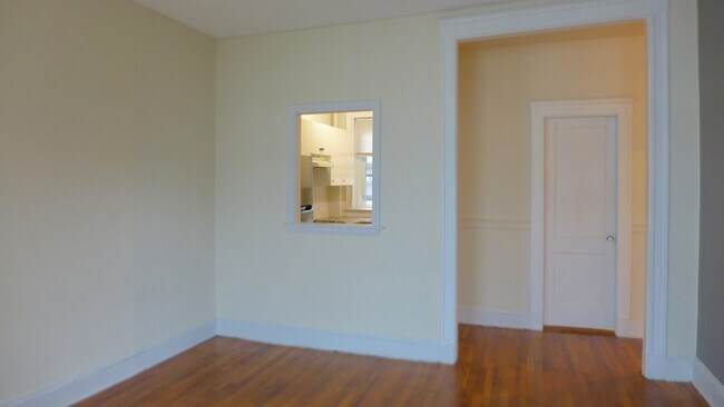 Photo - 1568 Commonwealth Ave