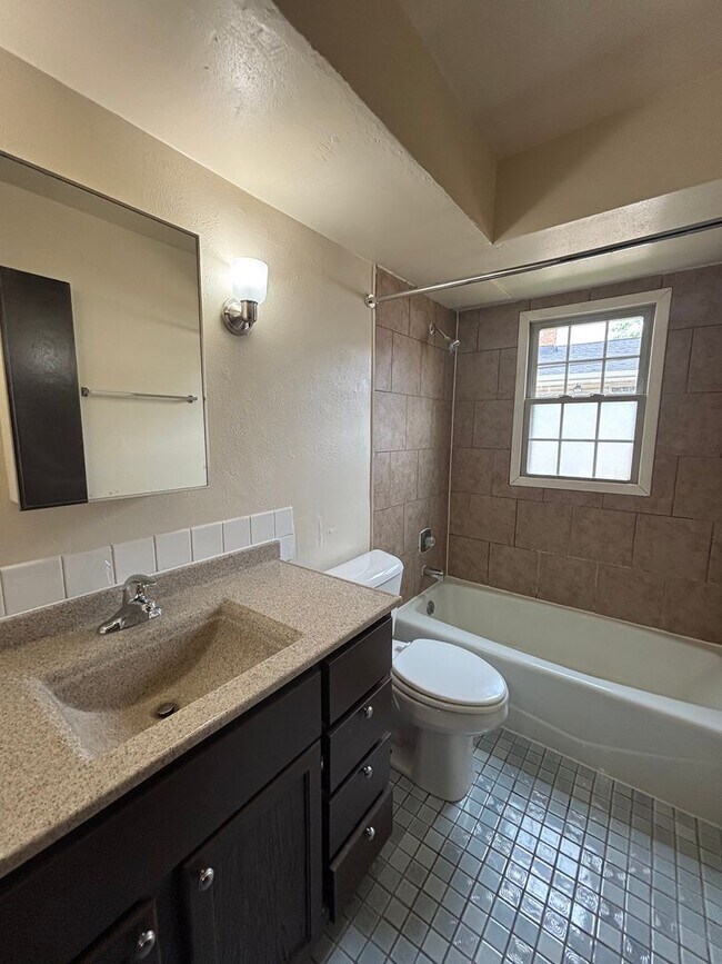 Photo - 8548 W Appleton Ave Unit 8548-4