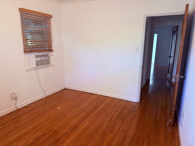 Photo - 1023 S Stanley Ave