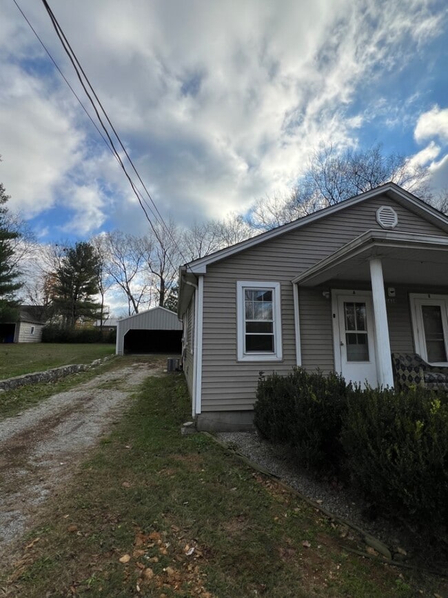Building Photo - 1624 S Sunrise Dr Rental