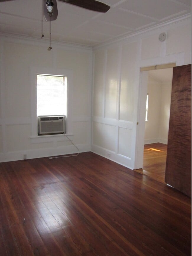 Photo - Awesome 1 Bed/1 Bath in Duckpond Area Close to Downtown