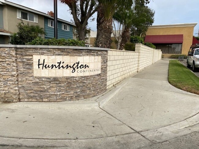 **Coming Soon ** Spacious 4-Bedroom Townho... - **Coming Soon ** Spacious 4-Bedroom Townho... Casa Adosada