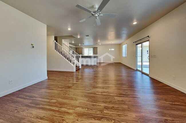 Photo - 4206 S 105th Dr