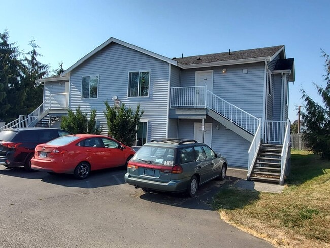 Building Photo - 1724 Texas St Unit #201