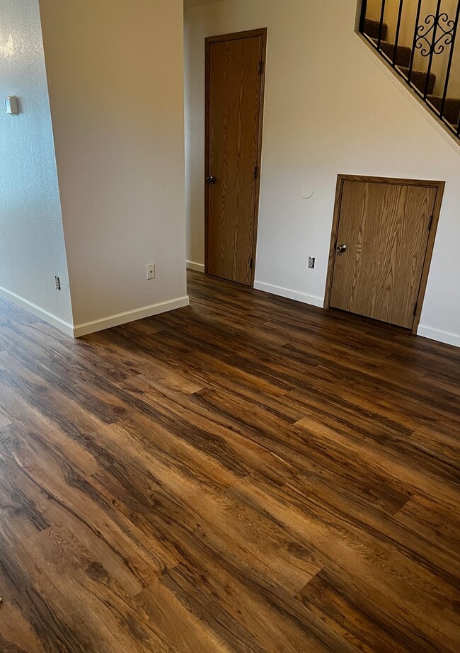 Photo - 2243 Poplar Dr Unit 1