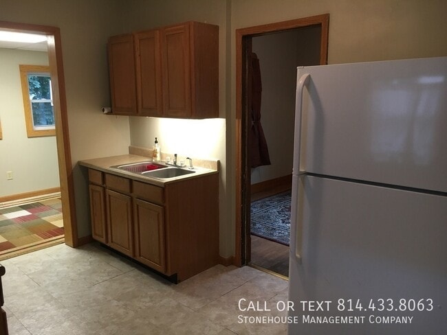 Photo - 1302 W 25th St