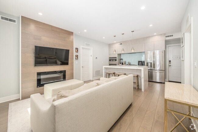 Building Photo - 1405 Frankford Ave Unit 402 Rental