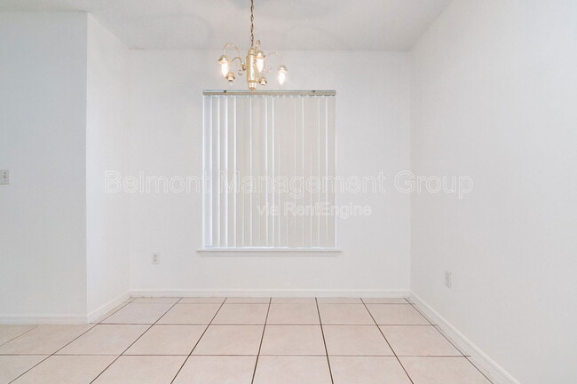 Photo - 5537 Decatur St