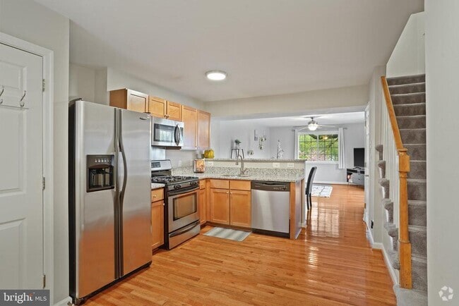 Building Photo - 1401 N Van Dorn St Rental