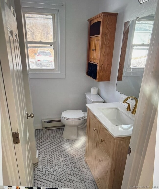 Photo - 67 S Lake St