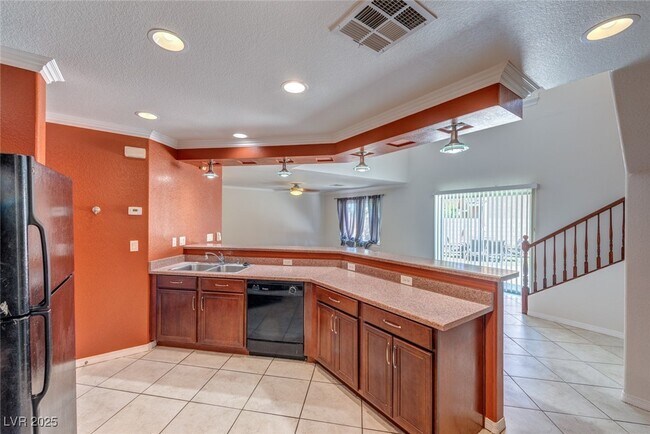 Photo - 1076 Carson Run St