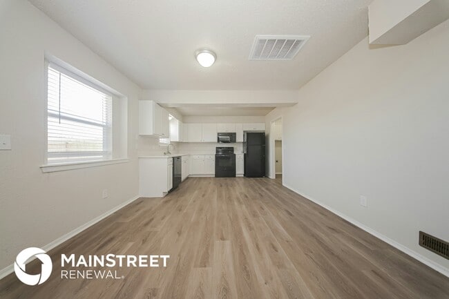 Photo - 200 S Morgan Dr