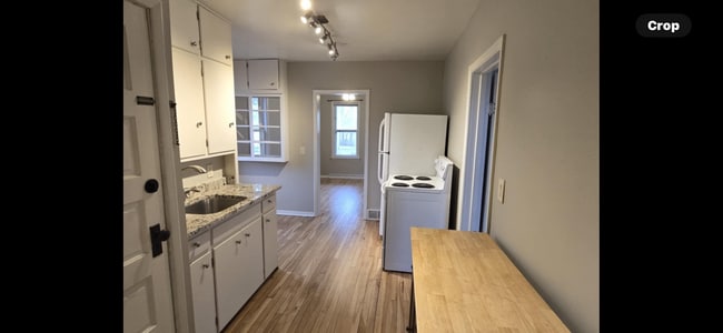 Kitchen - 609 McDonough St Unit Upper