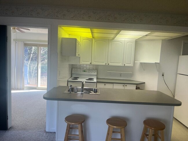 Photo - 638 Gilcrest Rd