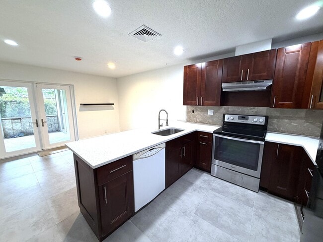 Photo - 4019 Woodside Dr