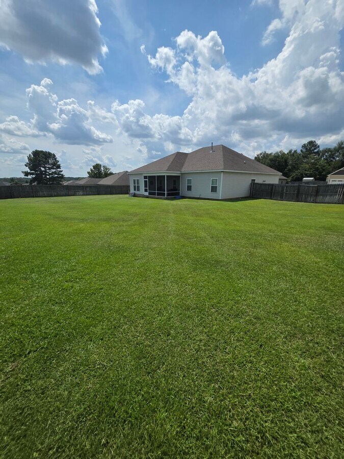 Photo - 188 Mayberry Way