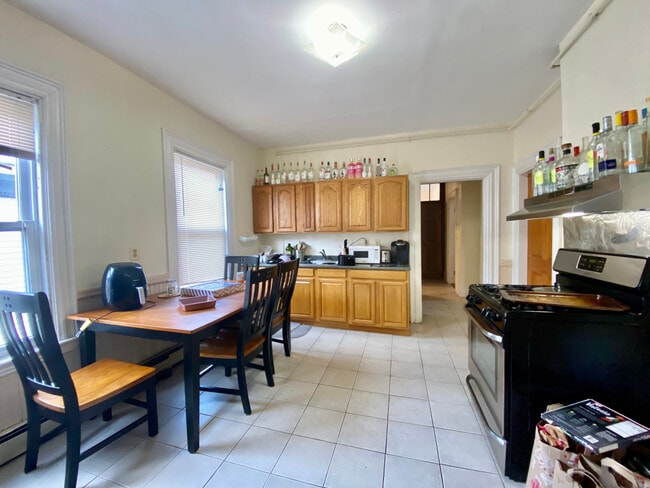 Photo - 103 Calumet St