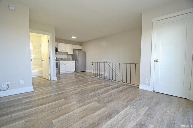 Photo - 1953 Wedekind Rd Unit #5