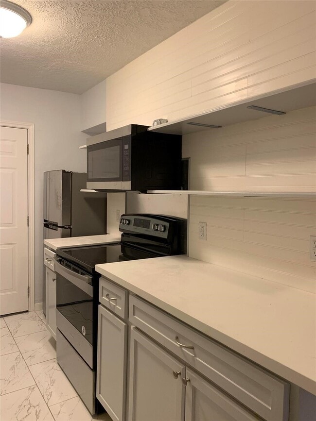 Photo - 15 Sidney St Unit 2