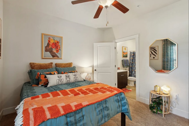 Photo - 300 Dalhausser Ln