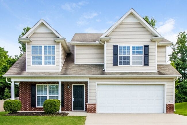 Building Photo - 159 Lyndhurst Dr