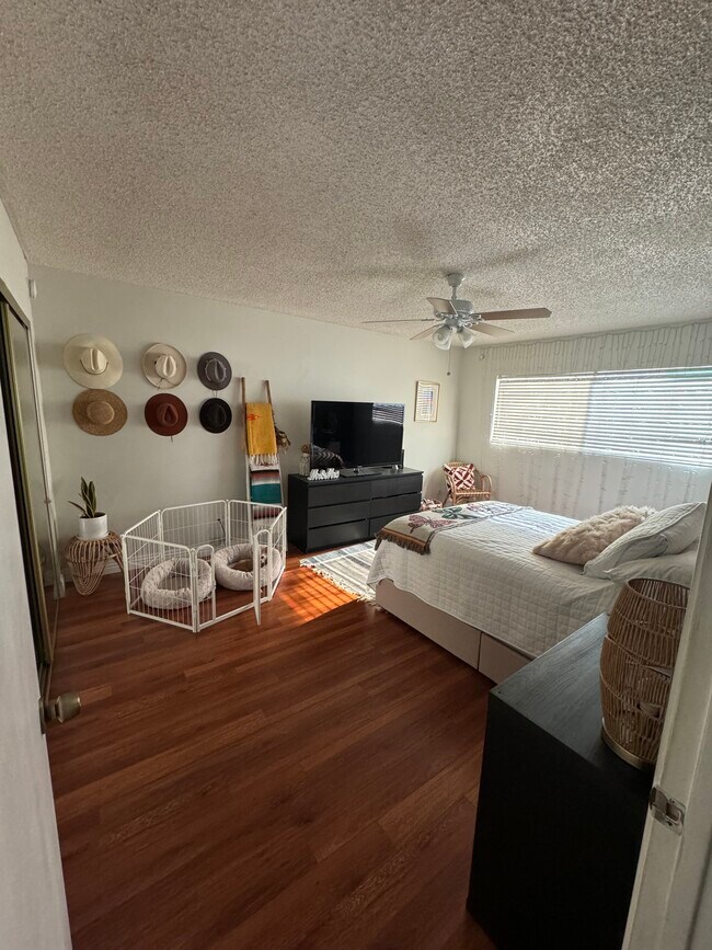 Photo - 5055 Coldwater Canyon Ave Unidad 204