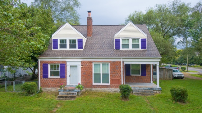 Photo - 1000 Grandview Dr