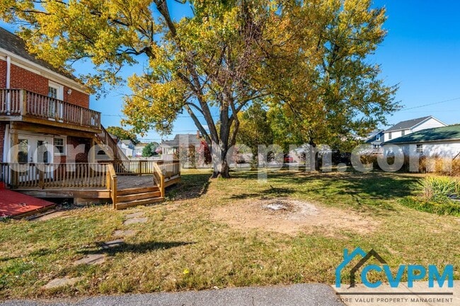 Photo - 16 2nd Ave S