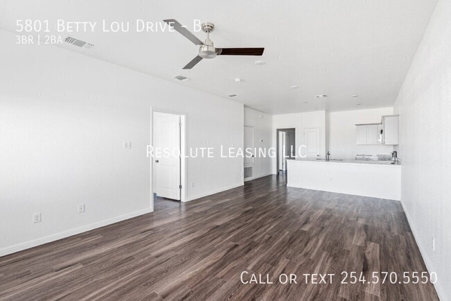 Photo - 5801 Betty Lou Dr Unit B
