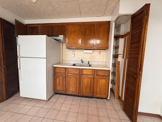 Photo - 147-49 28th Ave