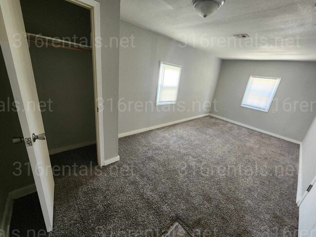 Photo - $899 - 3 bedroom / 1 bathroom - Single Family Home