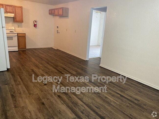 Building Photo - 1110 Williams Ave Unit C Rental