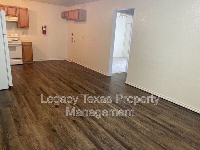 Building Photo - 1110 Williams Ave Unit C Rental