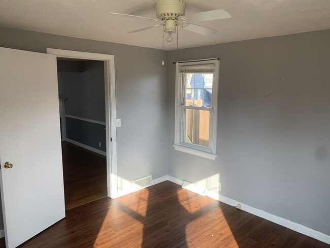 Photo - 2433 Gladwae Dr