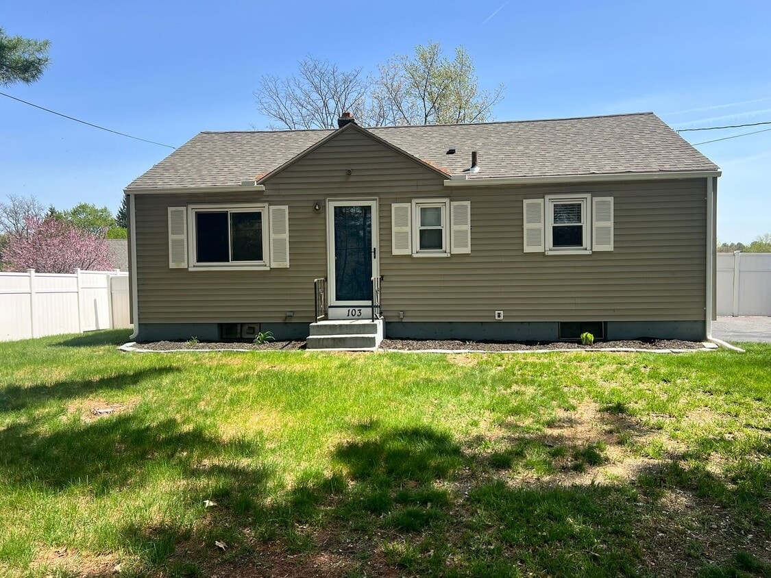 Single Family Ranch for Rent In Sixteen Ac... - Single Family Ranch for Rent In Sixteen Ac...