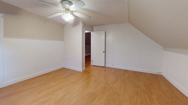 Photo - 310 Lowell St