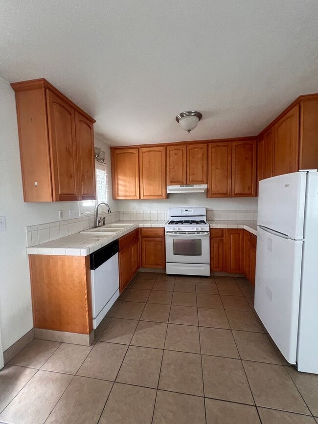 Photo - Super cute 2 bedroom condo