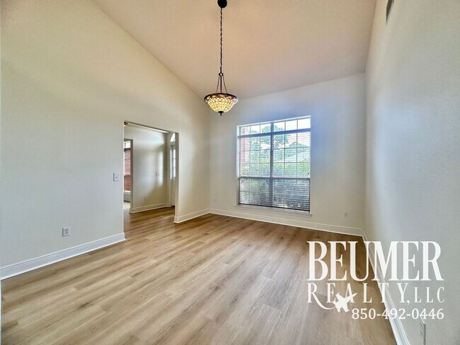 Photo - 4br/3ba Big, Bold, Beautiful Home for Rent