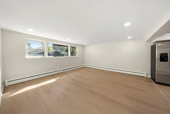 Photo - 7062 W Diversey Ave