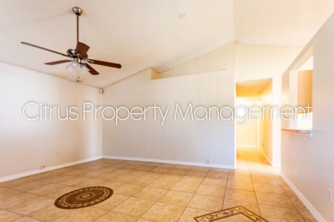 Photo - 5201 Yaupon St