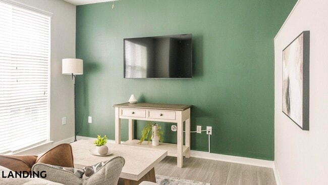 Photo - 2120 N Brevard St Unidad 214