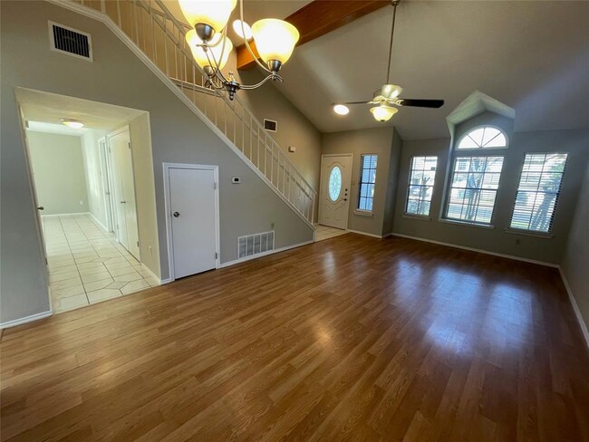 Photo - 3909 Danli Ln