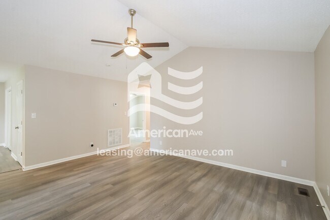 Photo - 448 Bussey Ave